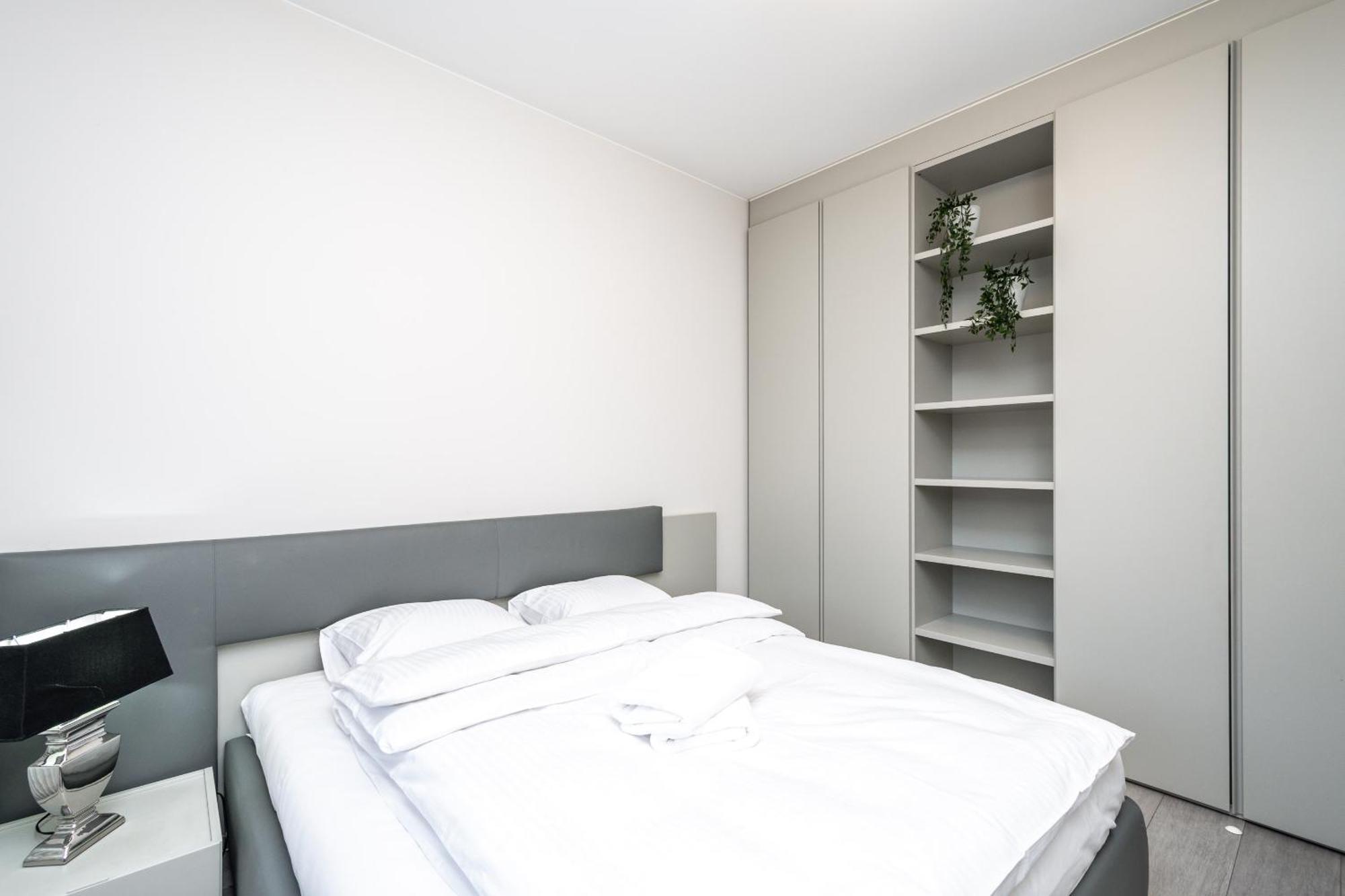 Rentplanet - Apartament Lubicz คราคูฟ ภายนอก รูปภาพ